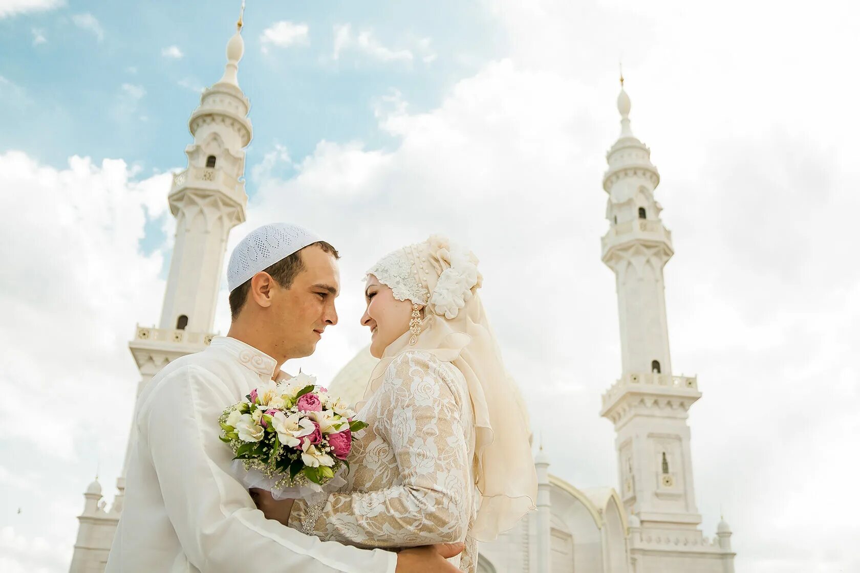 Никях в мечети. Никях в исламе. Имам никях. Церемония никаха ришата тухватуллина. Никях нефтеюганск мечеть.