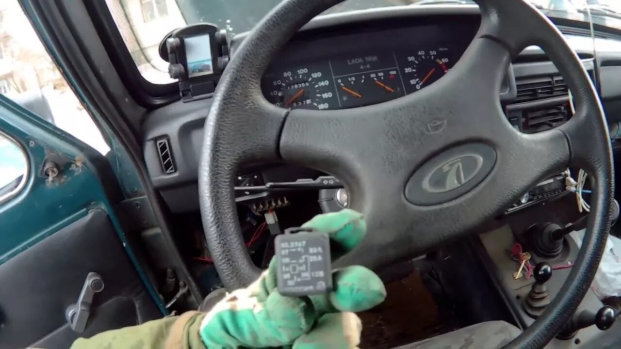 Нива 21214 не крутит стартер причины. Реле поворотников нива 2121. реле стартера нива 2121. реле стартера ваз нива 21214. реле стартера нива 21214.