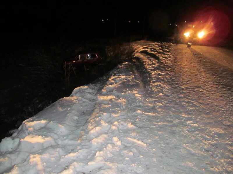 Погода абдулино на 10 дней оренбургская область. Абдулино ночью. Абдулино зима. Абдулино зимой. Авария на трассе Абдулино Бугуруслан.