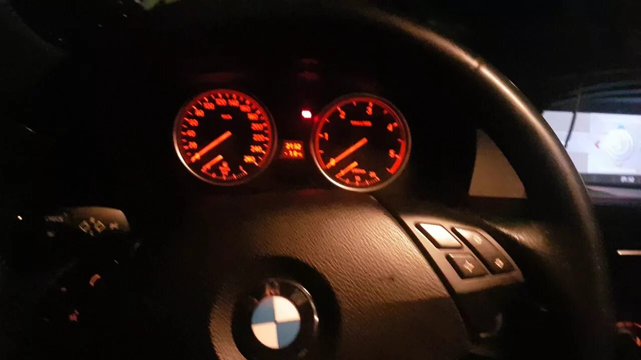 Глохнет е60. Bmw x3 заводится и глохнет. Глохнет е60. Бмв е34 плавают обороты на холостом. Глохнет е60.