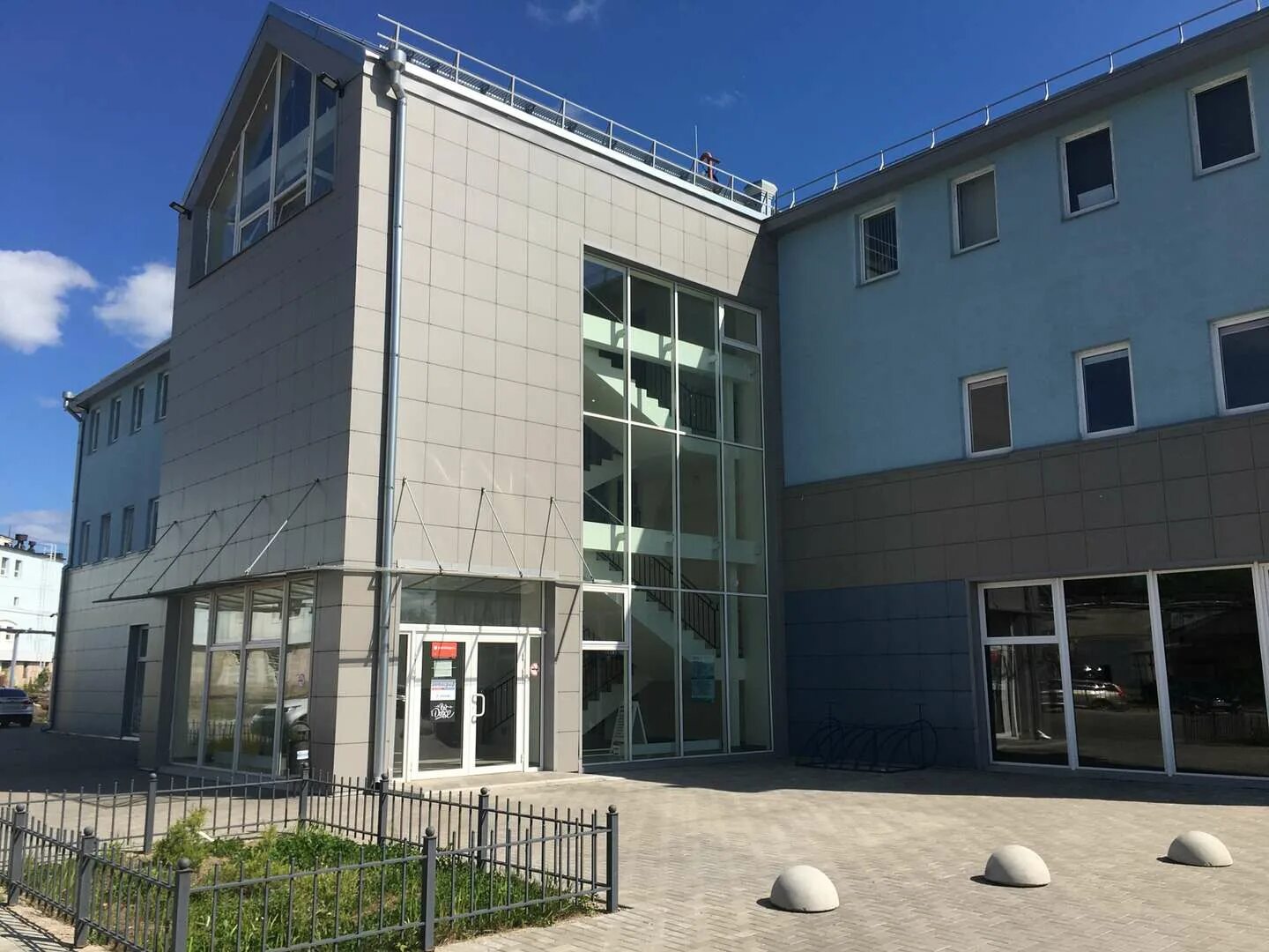 Новгородская офис. Феникс сити в великом новгороде. Санкт-петербург, новгородская улица, 7б. Илимская, д. Деловой центр базель.