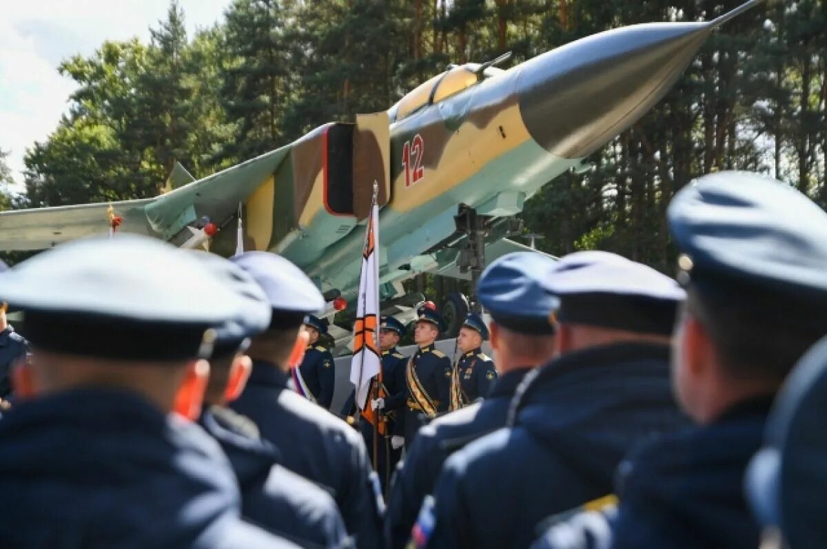 Новый сквер в мигалово тверь. Ан-22 мигалово. Мигалово тверь. Тверской аэропорт мигалово. Самолеты в мигалово тверь.