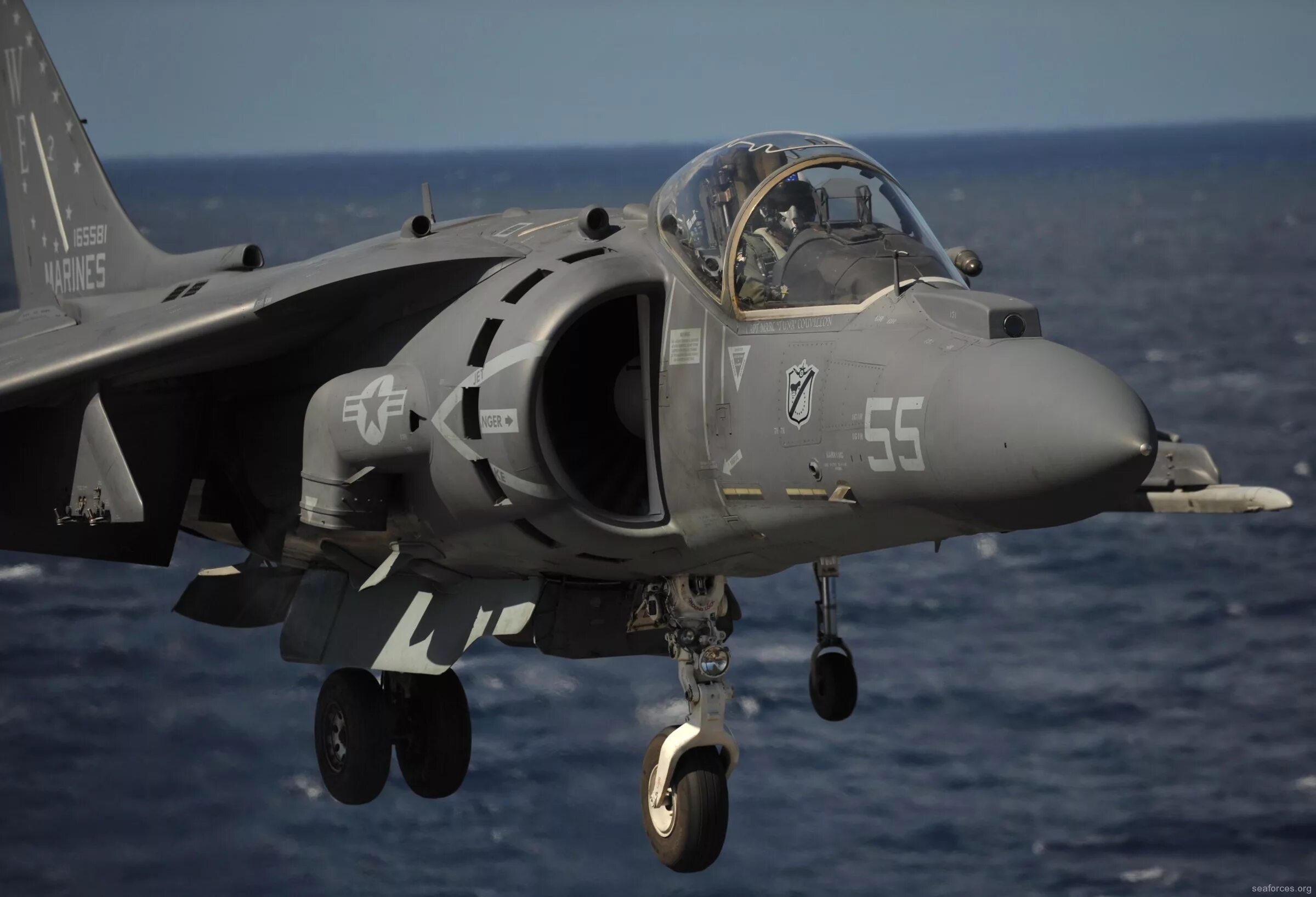 Самолет av-8b Harrier II. Av-8a Harrier. Av-8b Harrier II вооружение. Истребитель Штурмовик Харриер. Av 8b