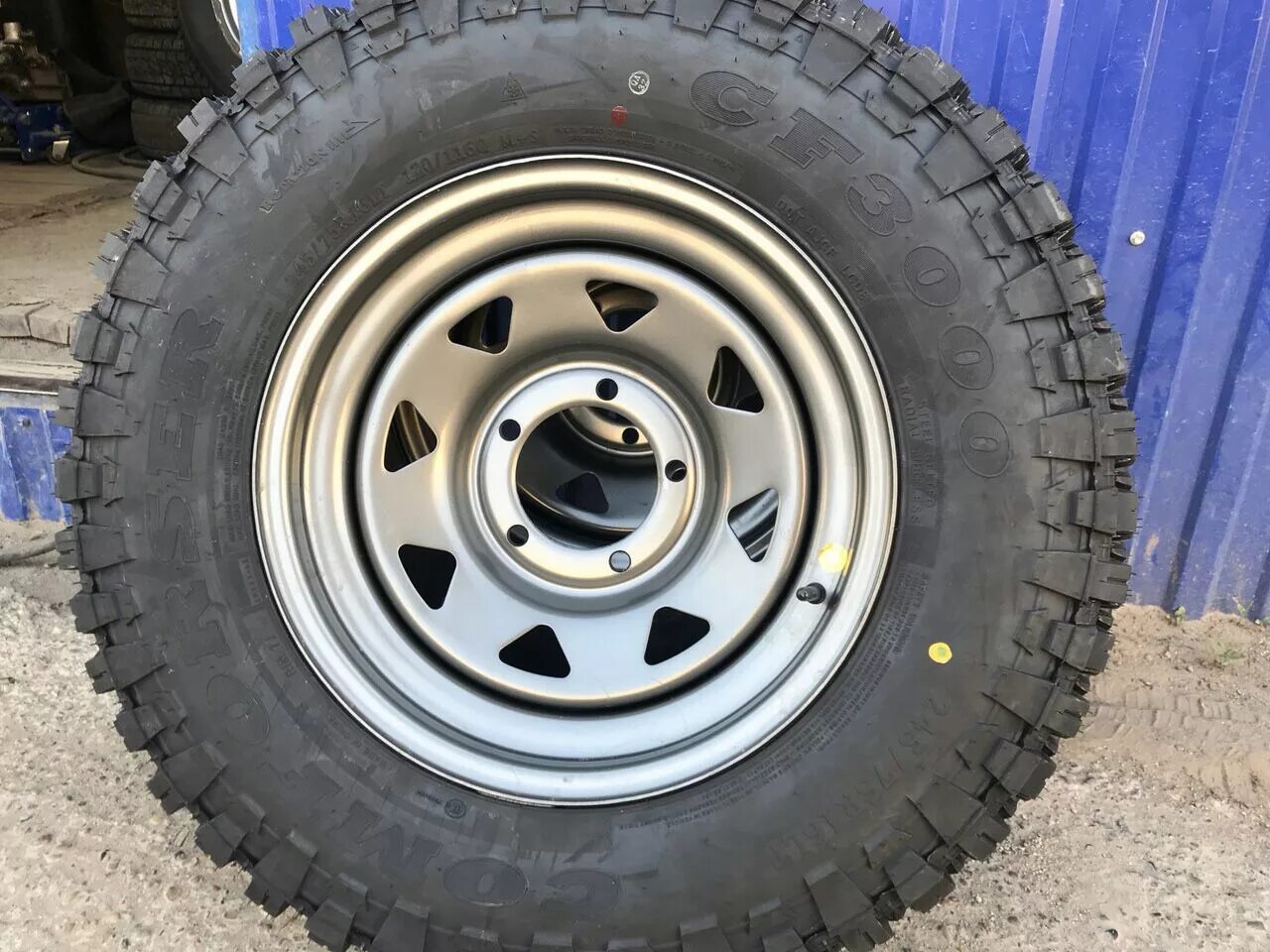 Уаз колеса р 16. Колеса уаз буханка r16. Нортек 33 10. 245/75 r16 на уаз. Maxxis mt-764.