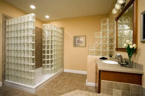 Стеклоблоки в интерьерах ванных комнат (43 фото)
