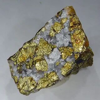 Камень с золотыми блестками