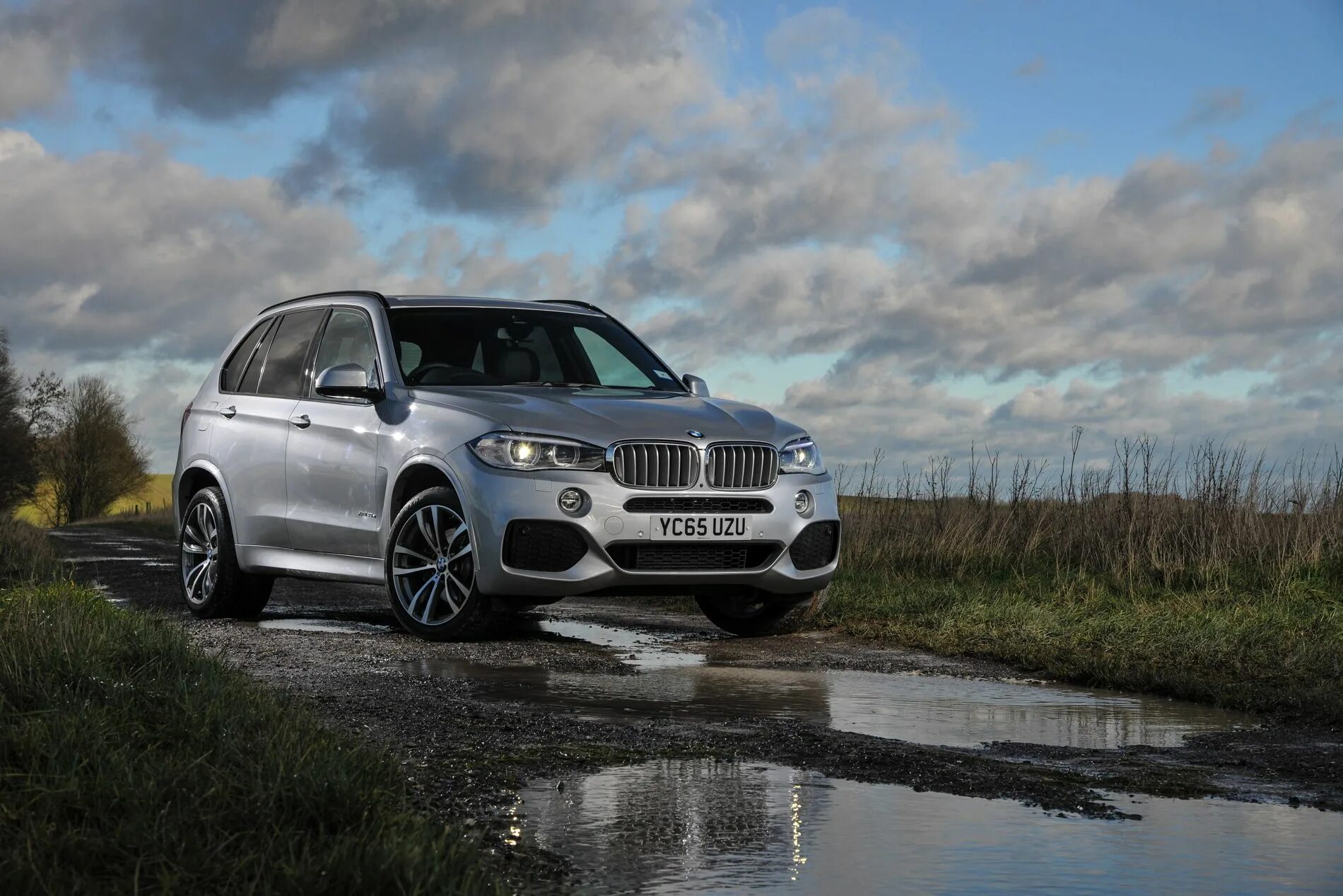 4 bmw x5. Бмв х5 40. Бмв х5 40. Бмв х5 40. Bmw x5 2019.
