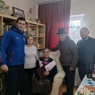 В Новомихайловском поселении поздравили 80-летнюю Зою Аллало-Туапсинские ве...