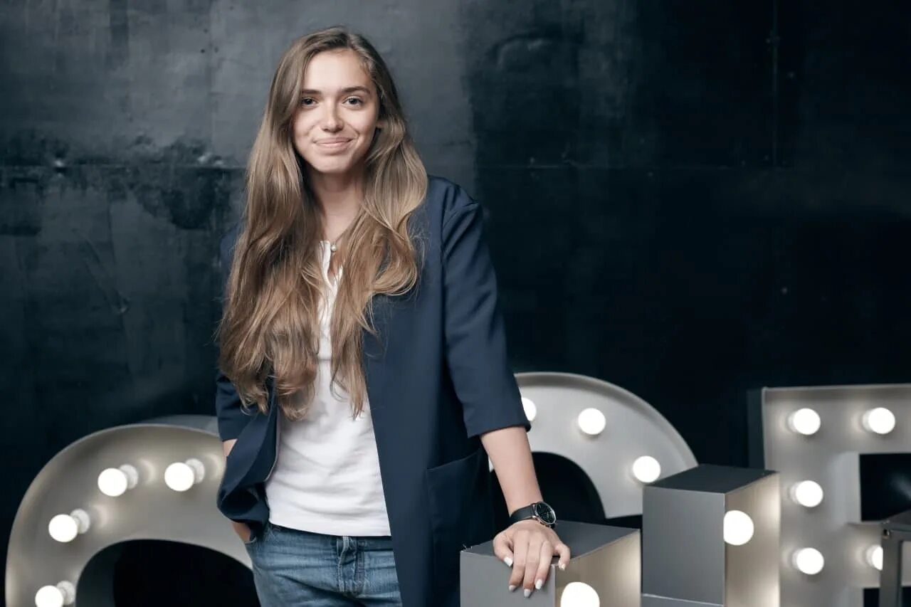 Росмолодежь ксения разуваева возглавила. Росмолодежь разуваева. Павел зенькович и ксения разуваева. Павел зенькович и ксения разуваева. Разуваева ксения денисовна росмолодежь.