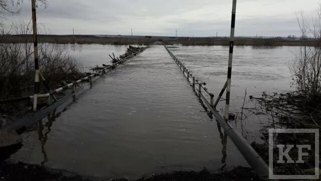 Уровень воды в реке ик. Тумутук мост через ИК. Село Тумутук Азнакаевского района. Река ИК Тумутук. Тумутук Азнакаевского района мост.