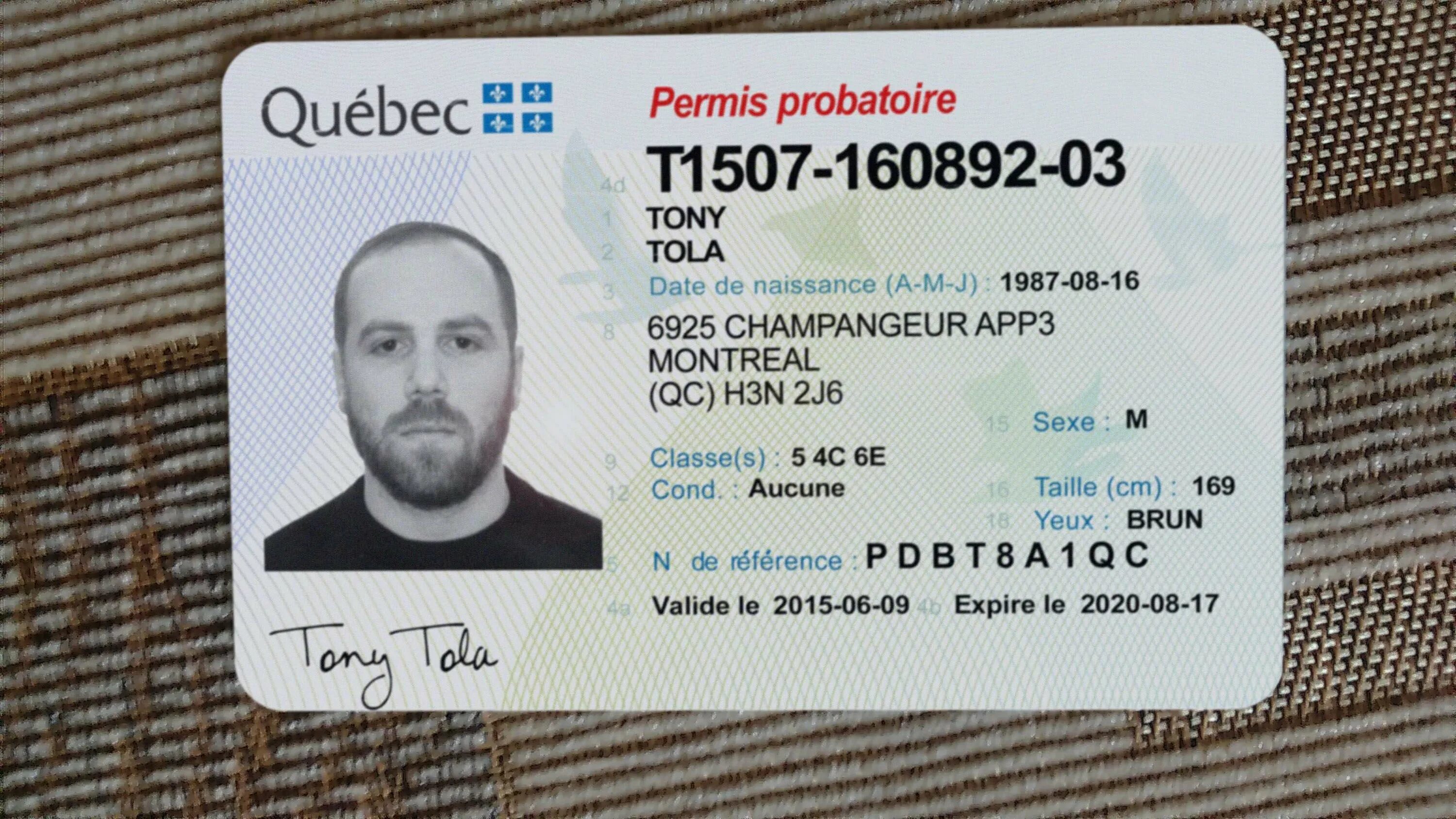 Ids license. ID карта Канады. Канадская ID карта.