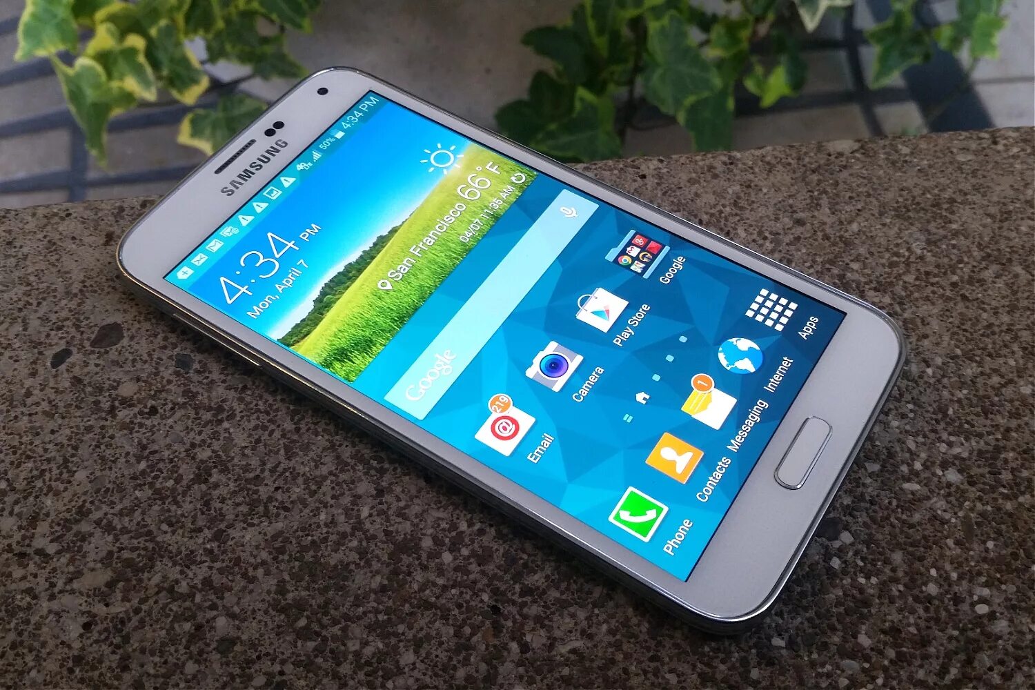 Купить галакси s5. Самсунг галакси s5. Samsung Galaxy s5 SM-g900f 16gb. Samsung Galaxy s5 Mini. Samsung s5 narxi.