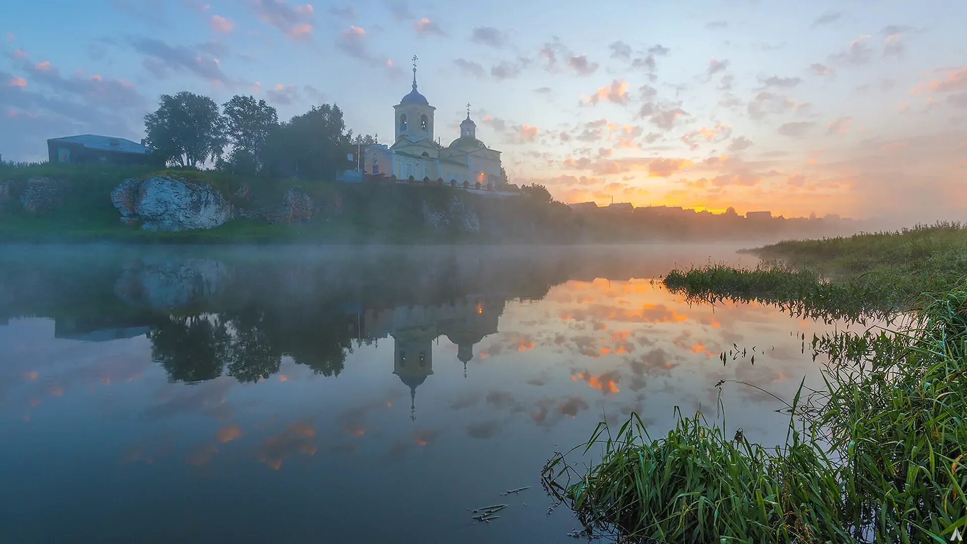 Дунилово ярославская область. Церковь на трубеже. Церковь андрея первозванного арзамас. Храм покрова богородицы на реке нерль. Церковь и речка визитка.