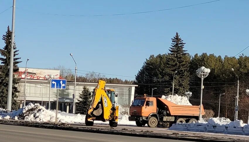 Горвнешблагоустройство Каменск-Уральский руководитель. Завод октябрь Каменск-Уральский. Уборка дорог от снега. Урал (автодорога). По октябрь каменск уральский сайт