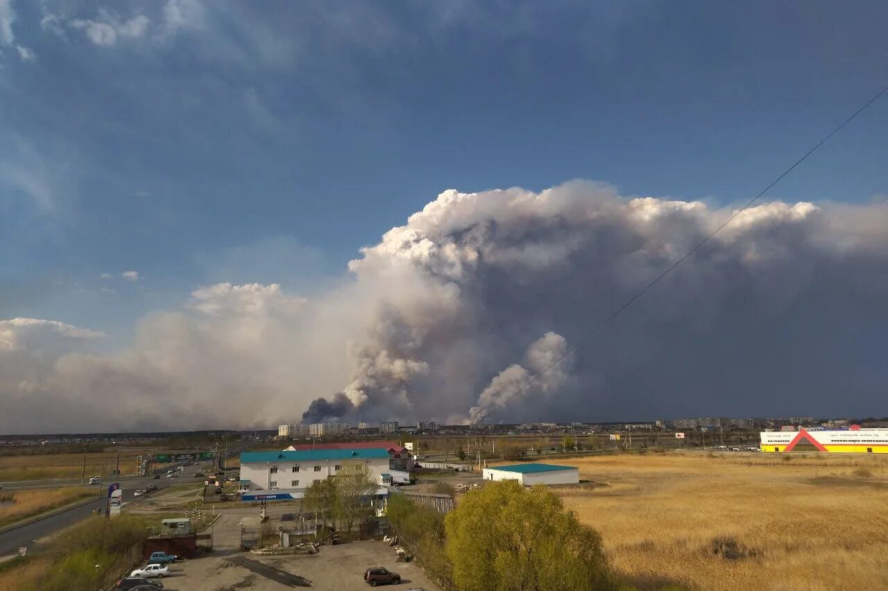 Обстановка в кургане сейчас. Пожары в Курганской области. Пожар в Заозерном. Пожар в Кургане сейчас. Пожары в Курганской области трасса ЕКБ Курган.