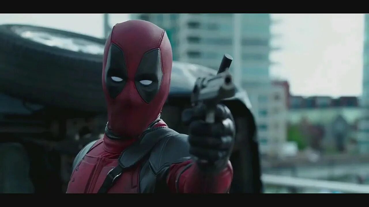 Deadpool с патрона. Лесли аггамс дэдпул. Дог пуля дэдпул. Дэдпул допиндер. Сала бэйкер дэдпул 2.