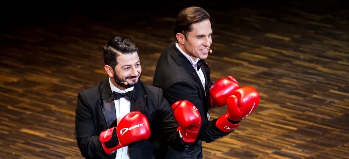 Галустян и рева. Ревва и галустян бог и дьявол. Ревва и галустян бог и дьявол. Александр ревва и михаил галустян сотворение мира и россии. Камеди клаб михаил галустян и александр ревва.