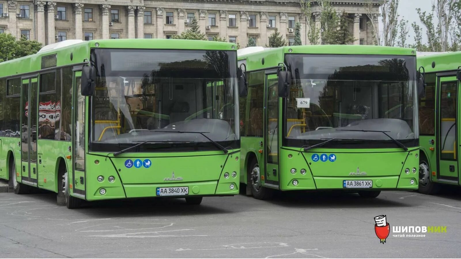 Зеленый автобус. Зелени автобус. Николаев автобус. Николаев зеленые автобусы. Николаевский автобус