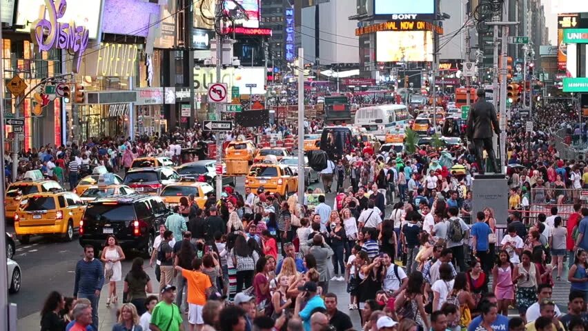 Crowded square. Нью йорк 2002. население нью йорка. толпа в нью йорке. busy crowded.