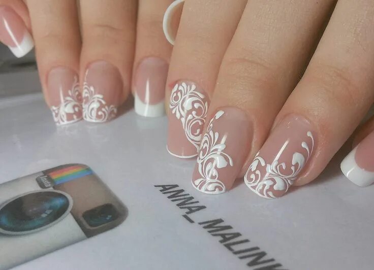 Pin by Dinoradamin on Köröm in 2021 Toe nail designs, Flower nails, Nails