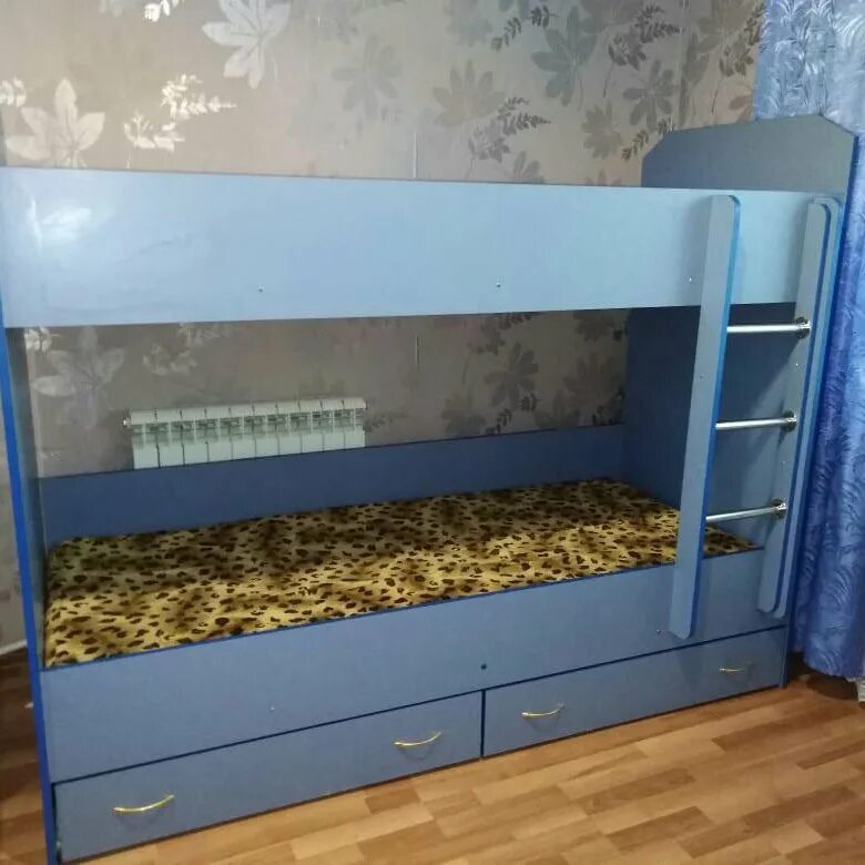 Отдам двухъярусную. Даром кровать детская двухъярусная. отдам даром двухъярусную кровать. кроватка даром двухъярусная кроватка даром. даром двухэтажные кровати.