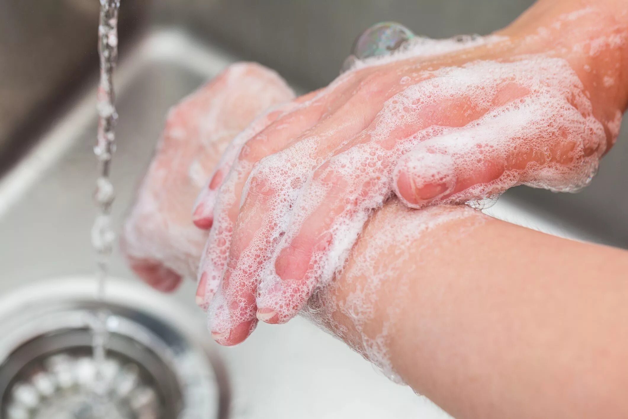 Мытье. Мытье рук. Мытье рук с мылом. Мыть руки. Гигиена рук.
