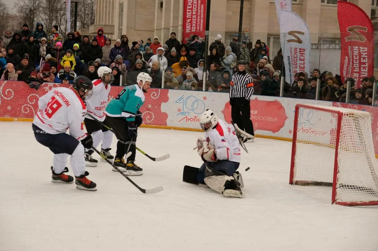 Хоккей. Легенды хоккея. Российские хоккеисты. Хоккей на открытом льду.
