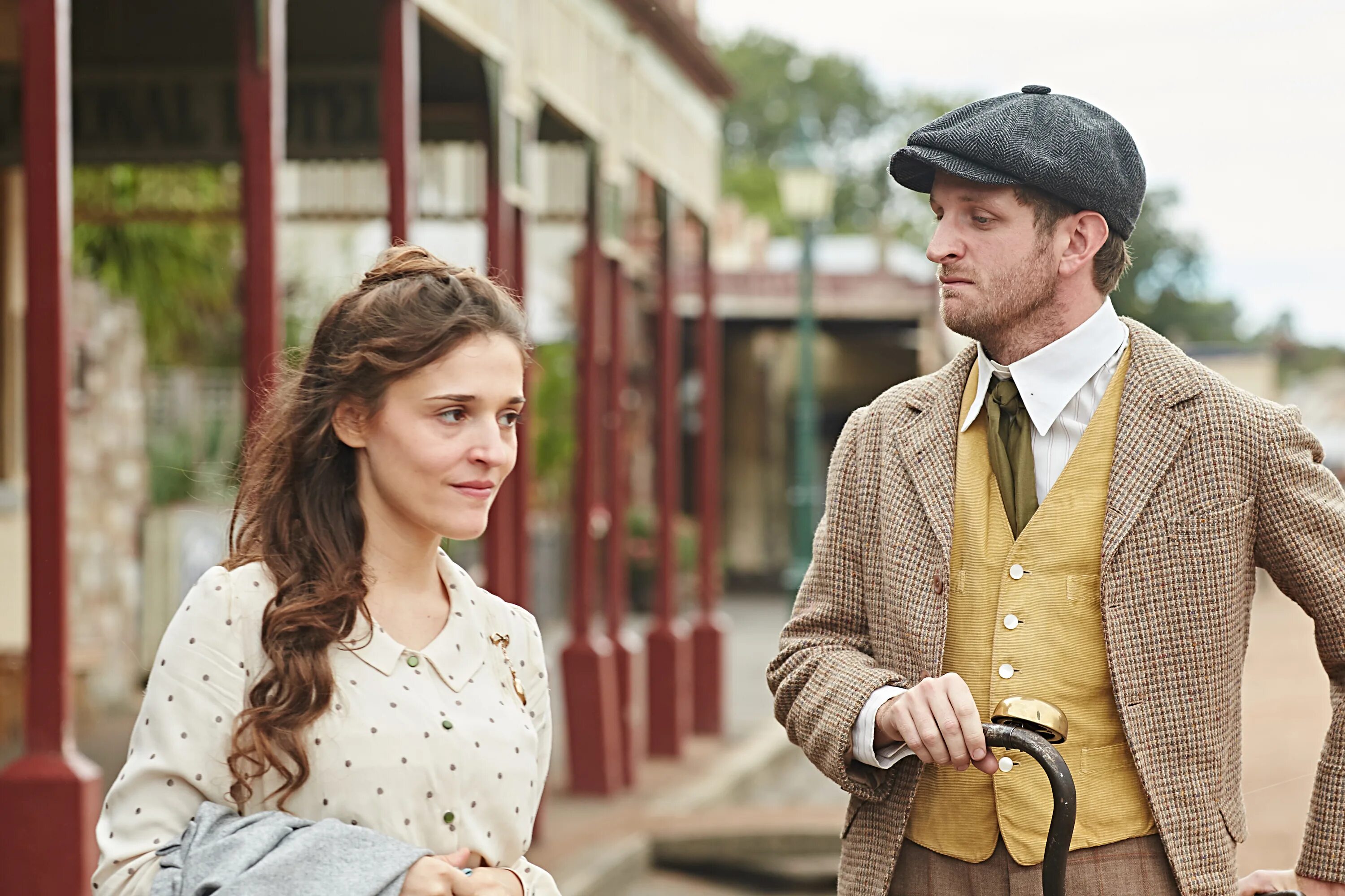 Пикник у висячей скалы сериал натали дормер. У висячей скалы 2018. Яэль стоун пикник у висячей скалы. Пикник у висячей скалы фильм 2018. Пикник у висячей скалы 2018.