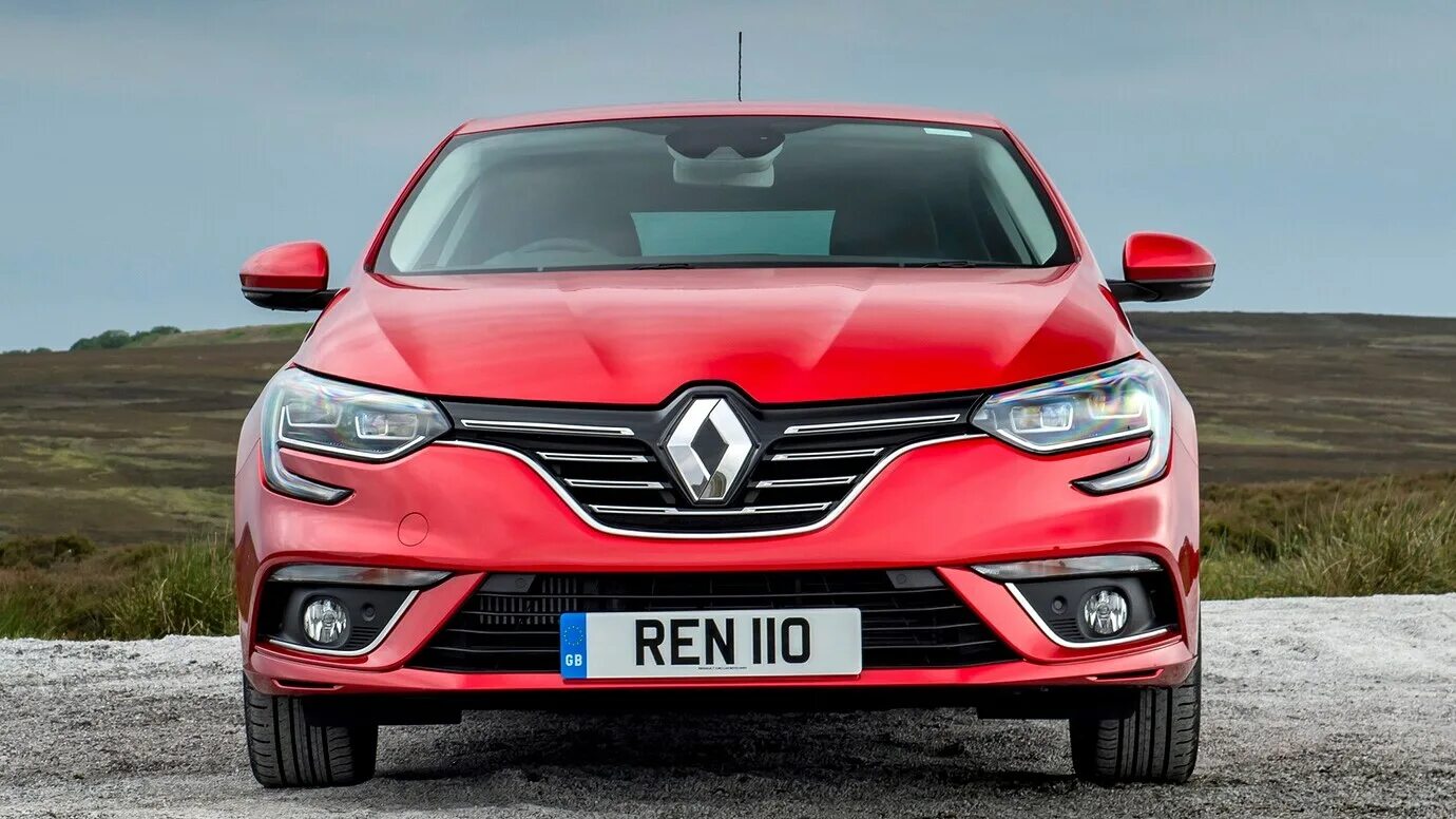 Megane dci. Renault Megane 2017. Рено Меган хэтчбек 2017. Рено Меган в Испании. Рено Меган 4 купить в России хэтчбек.