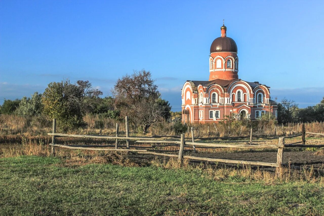 Сокур Татищевский район. Сокур (Саратовская область). Село Сокур Татищевский район Саратовская область. Вязовка Саратовская область Татищевский Церковь.