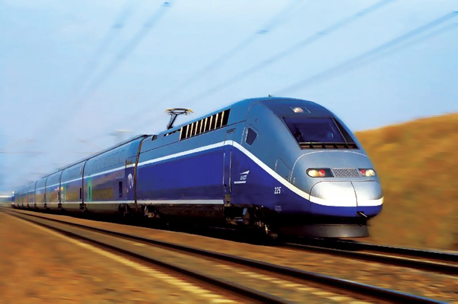 Скорость скорого поезда. Французский высокоскоростной поезд TGV. Скоростной поезд TGV Франция. Поезд TGV Франция. Французские скоростные поезда TGV.