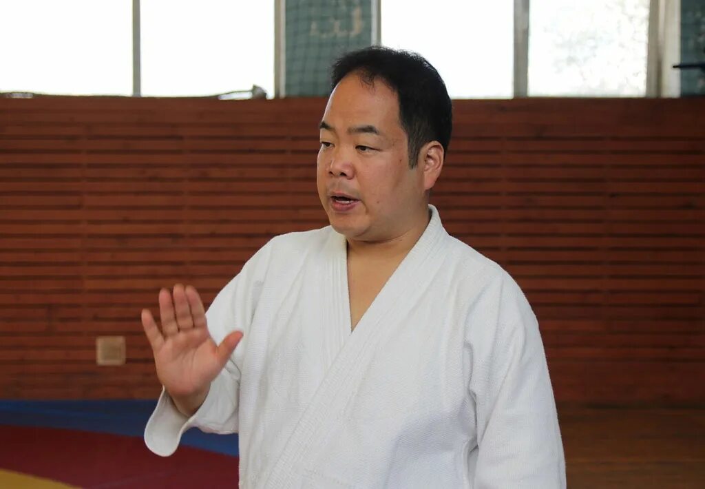 сенсей или сэнсэй. морихей уэсиба могила. сенсей или сэнсэй. морихей уэсиба могила. морихэй уэсиба.