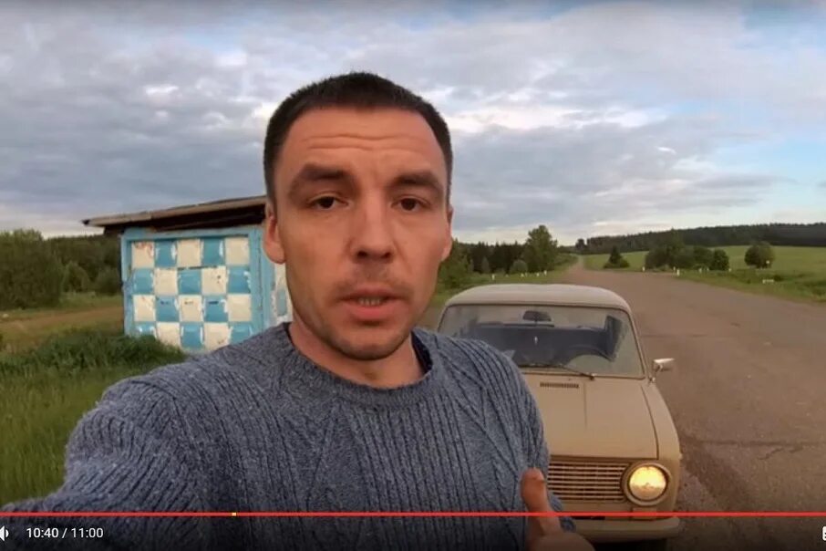 Блоггеры в деревне. Ютуб новая жизнь последнее видео. Ютуб новая жизнь последнее видео. Блоггер из глубинки. Ютуб новая жизнь последнее видео.