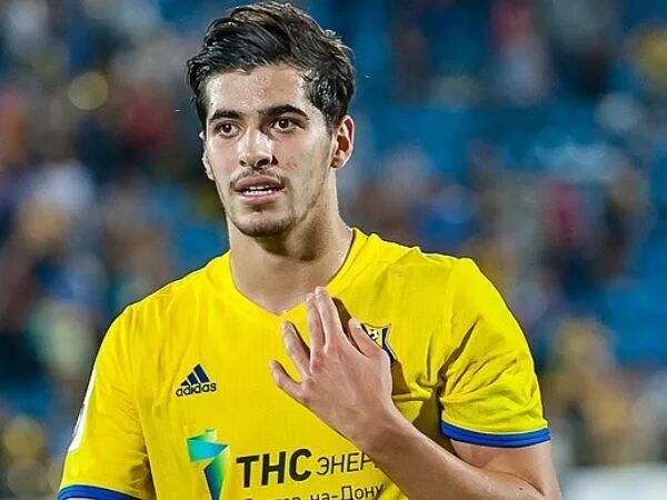 Саид алиев футболист. Бацуев теймураз. Амирбек саидов футболист. Саид эззатоллахи. Амирбек саидов футболист.