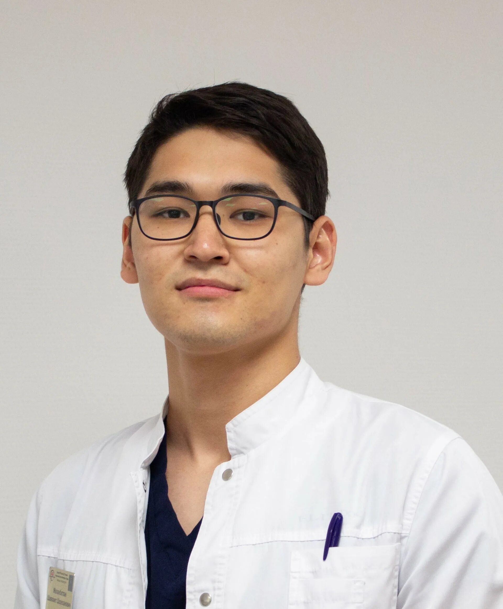 Ординатор сериал. Мэтт зукри ординатор. Ординаторы медики. Интерн ординатор аспирант. Ординатор сериал мэтт зукри.