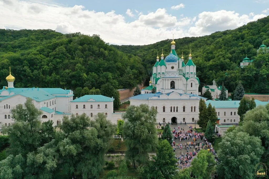 Свято-Успенская Святогорская Лавра. Свято-Успенский Святогорский мужской монастырь. Святогорская Успенская Лавра. Свято-Успенская Святогорская Лавра 2022. Святые святогорской лавры