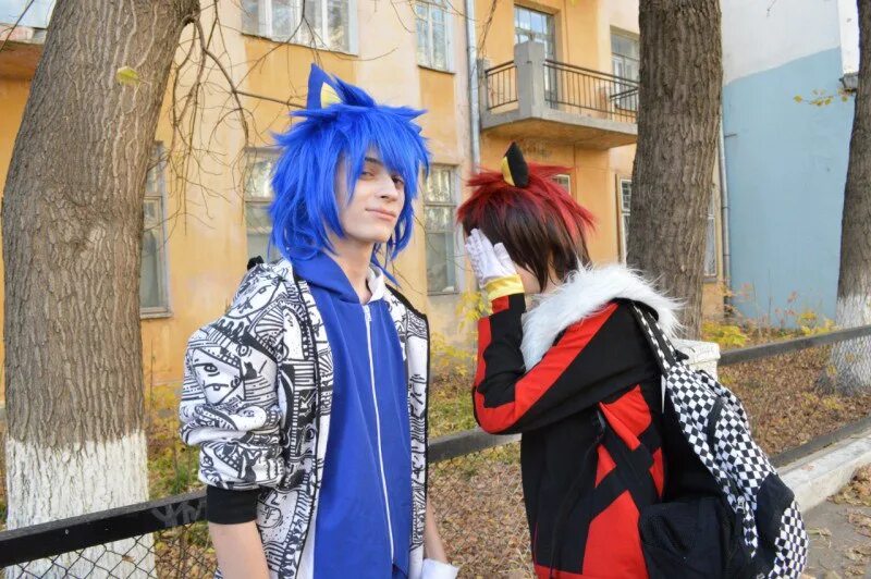 Sonic cosplay. Косплей Соник Шедоу. Косплей Соник бум. Муханджан Соник косплей. Косплей на Соника.