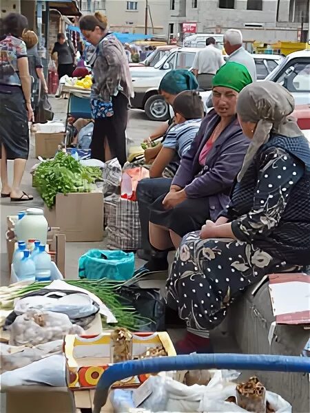 Черкесск рынок адрес. Рынок в черкесске продуктовый. Рынок в черкесске карачаево-черкесской. Космонавтов 35 г черкесск. Центральный рынок черкесск.
