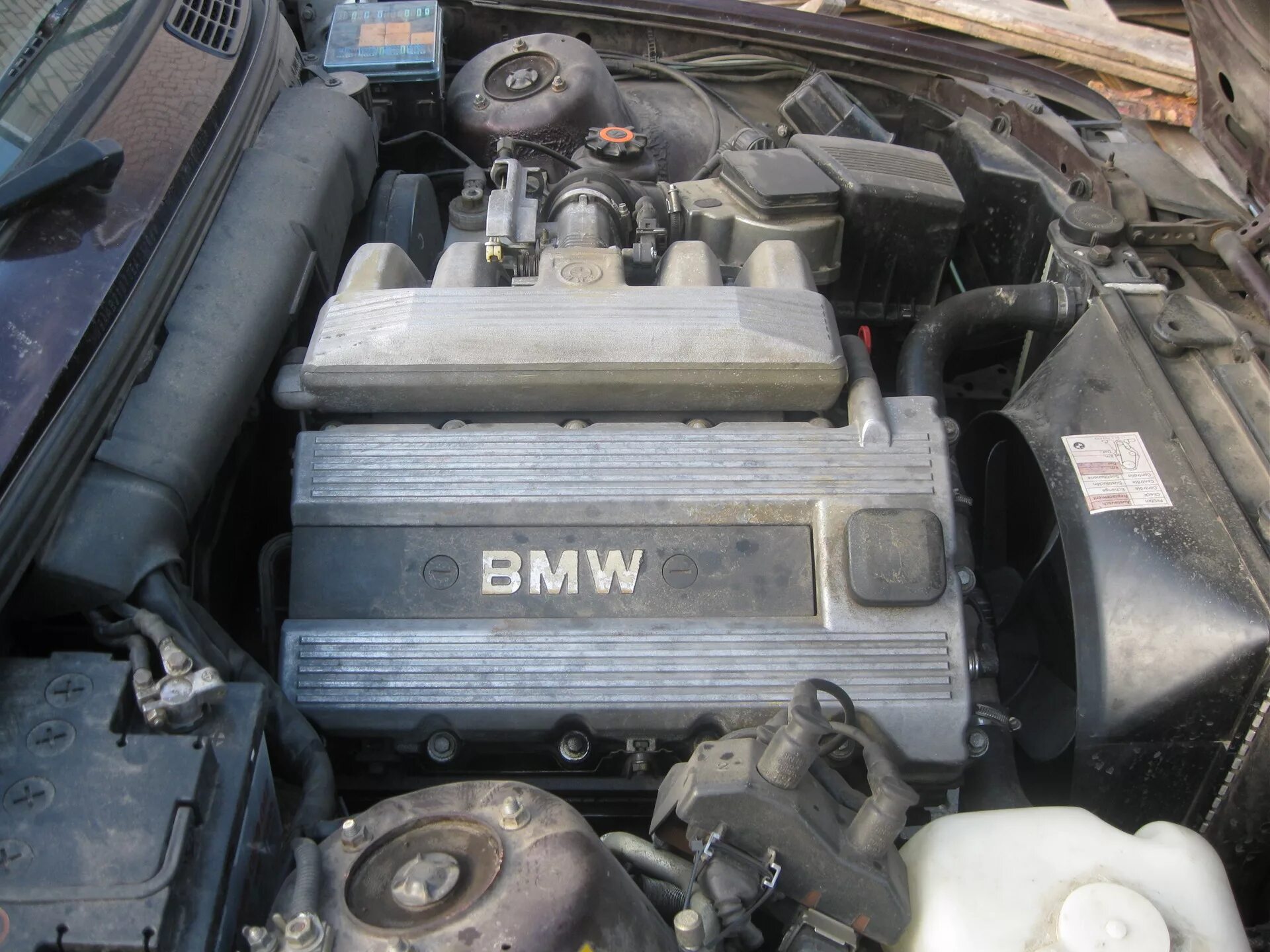 BMW m42b18. Мотор БМВ м42 б18. BMW e30 m42b18. M42b18 строкер.