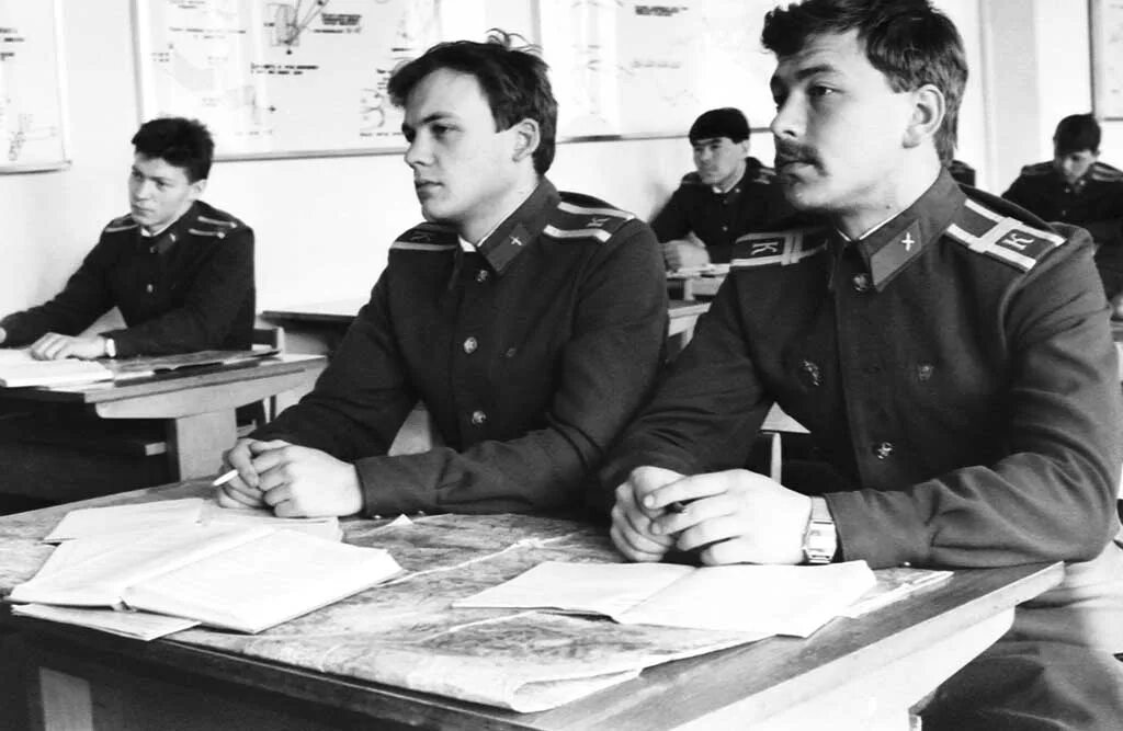 Штурман курса партии. Военные училища ссср. советские курсанты. советские курсанты военных училищ. курсант военного училища.