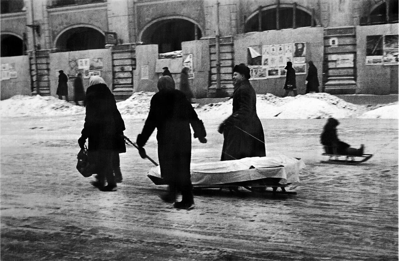 Голод во время блокады. Блокада Ленинграда зима 1941.