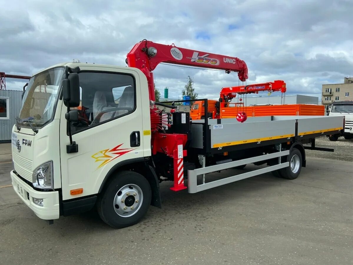 Манипулятор на шасси. Faw 732755 с кму. faw tiger v с кму unic 374. faw ca 1051 с кму. манипулятор unic urv 374.