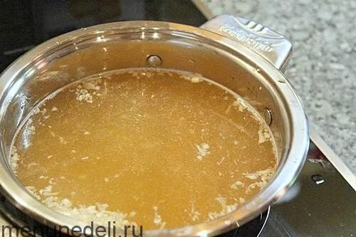 Суп после отравления рецепт. Мясной бульон в кубиках. Сито процедить бульон. Можно разбавлять бульон водой. Желатин растворенный.