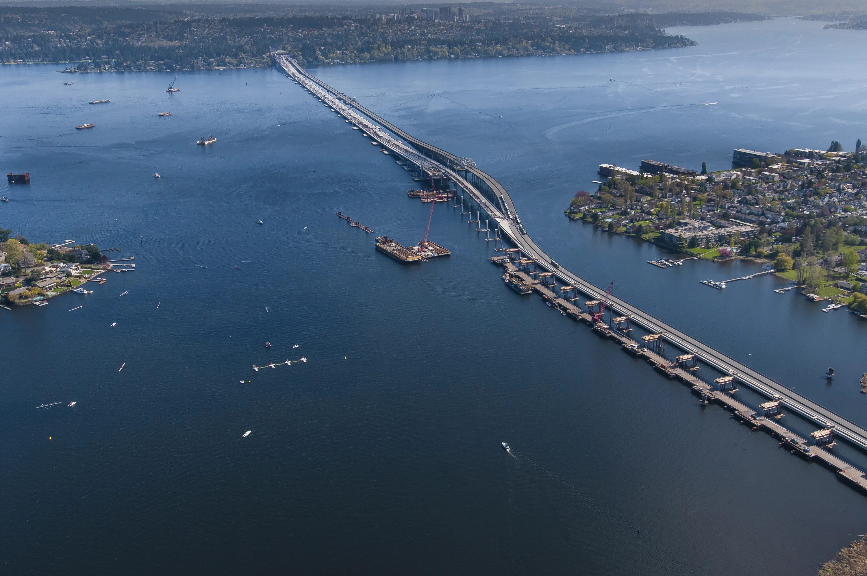 Floating bridge. Мост эвергрин-пойнт. сиэтл понтонный мост. evergreen point floating bridge. evergreen point floating bridge (seattle).