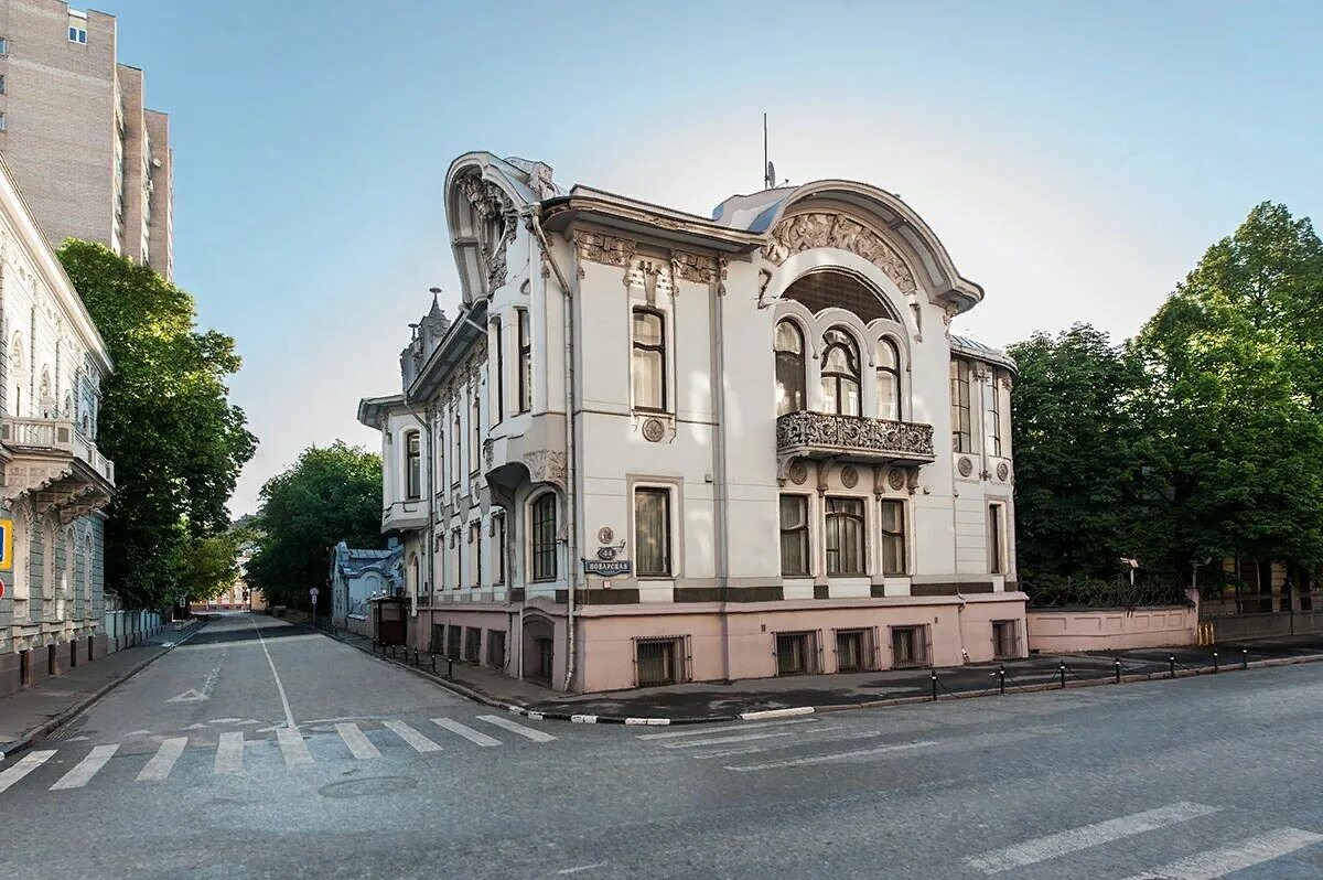 Особняк центр. Особняк центр. Гранатный переулок москва. Представительский особняк. Особняк центр.