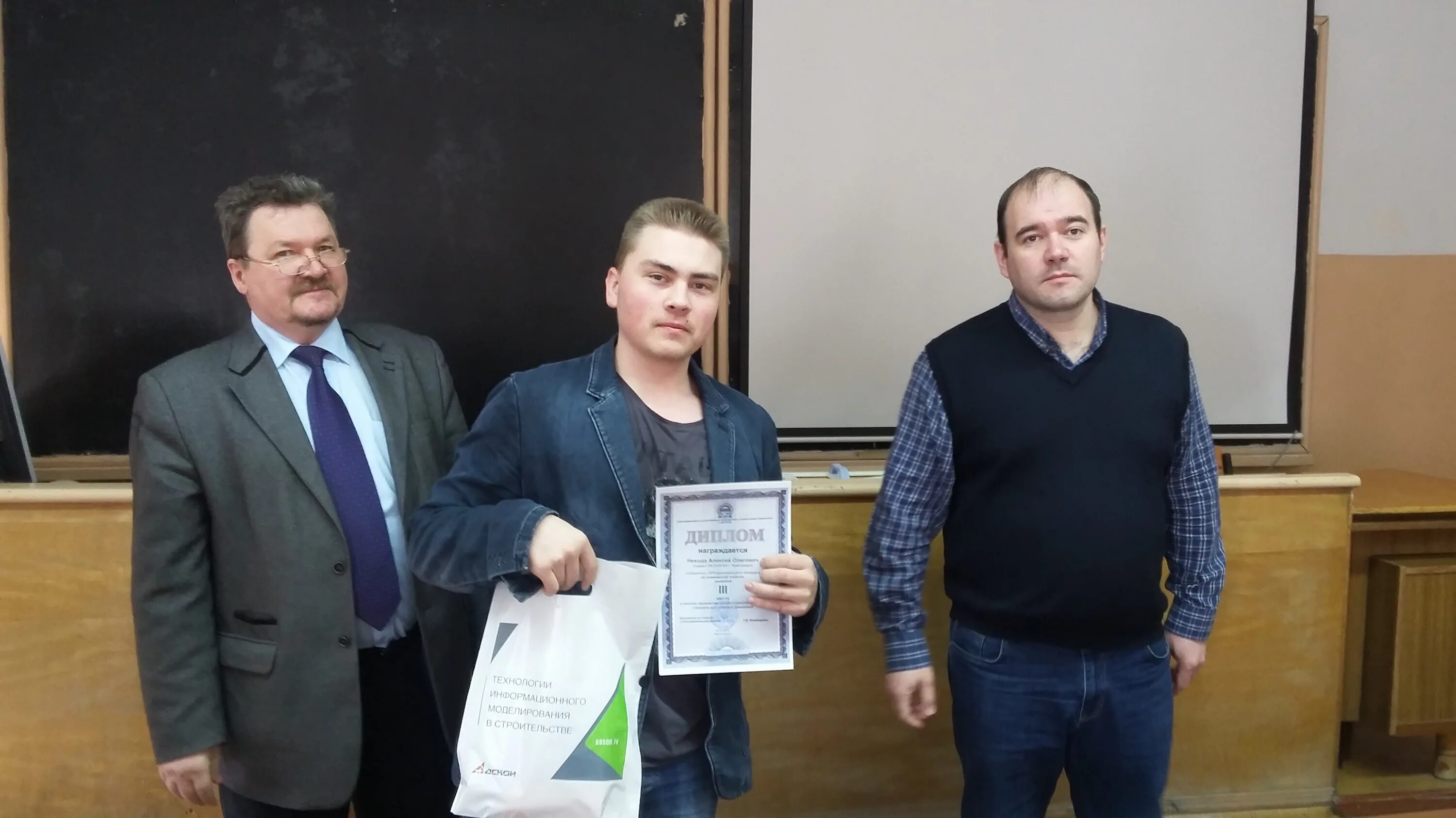 М. Решетнева, корпус к, красноярск. Аэрокосмический колледж сайт. Красноярский аэрокосмический техникум. Колледж им решетнева красноярск.