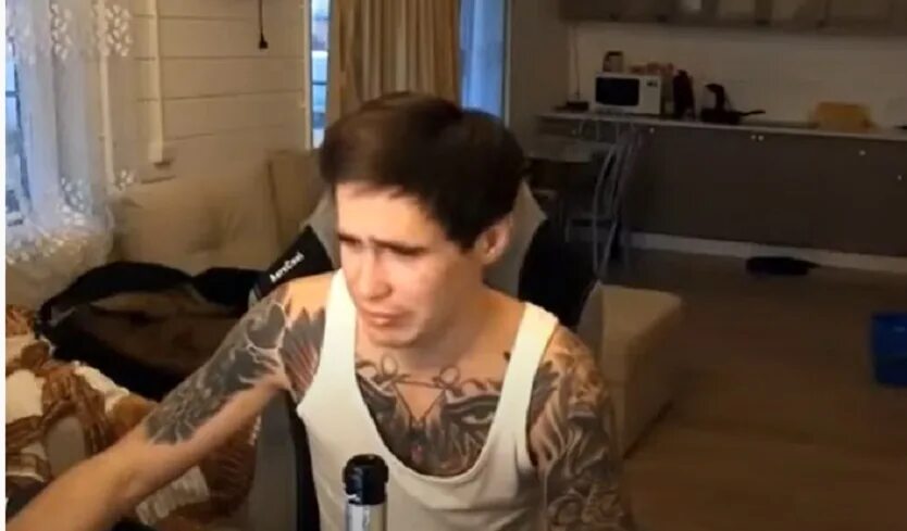 Стрим со смертью. Станислав решетников стример. Стрим со смертью. Стас reeflay решетняк. Убил девушку на стриме видео.