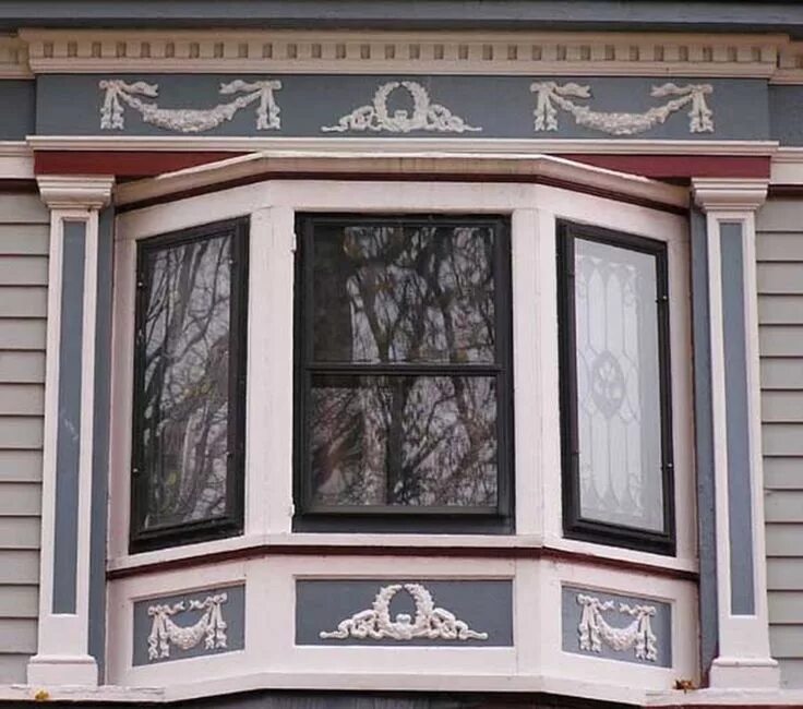 Окна на эркере фото снаружи Brown Paint Colored Bay Window Ideas Brown paint colors, Bay window, House style