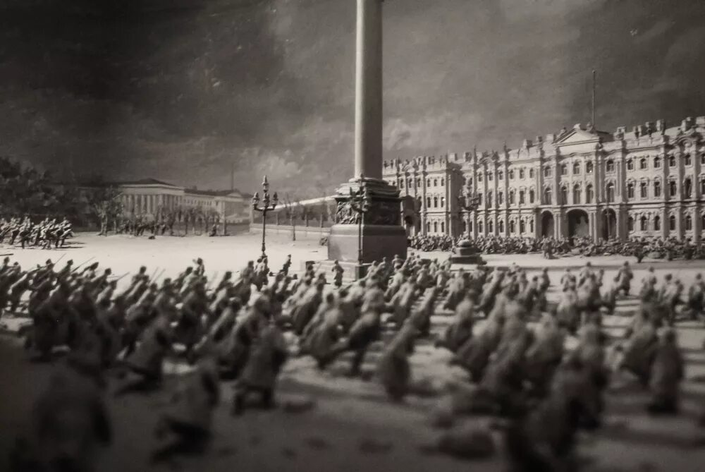 Захват зимнего. Штурм зимнего дворца 1917. революция 1917 штурм зимнего дворца. взятие зимнего дворца в 1917. штурм зимнего дворца 1917 ленин.