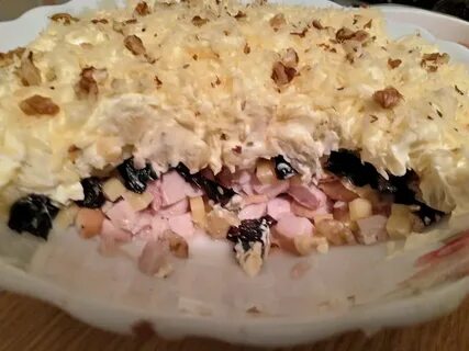 Салат с орехами ананасами черносливом